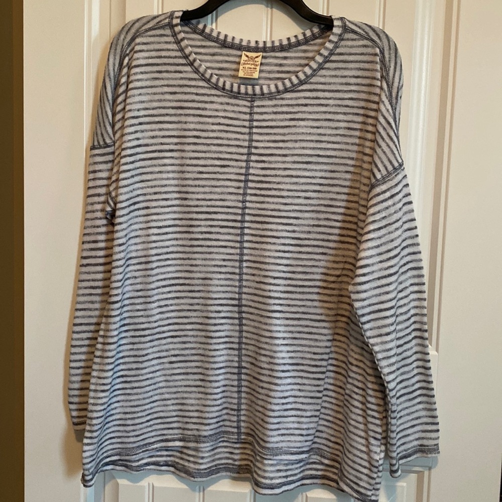 Faded Glory White & Gray Striped Sweater